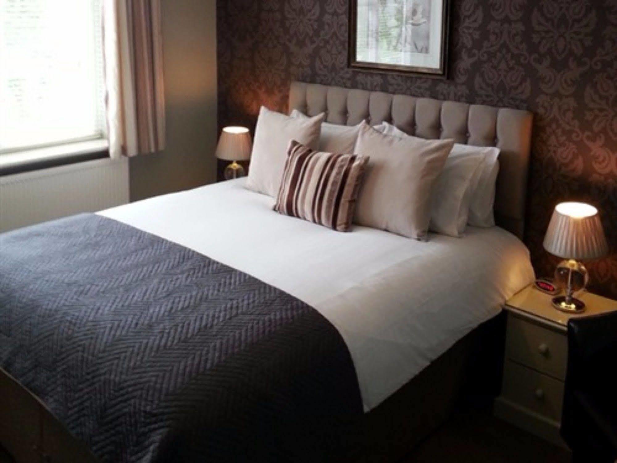 Hunters Moon Guest House Stratford-upon-Avon Exterior photo